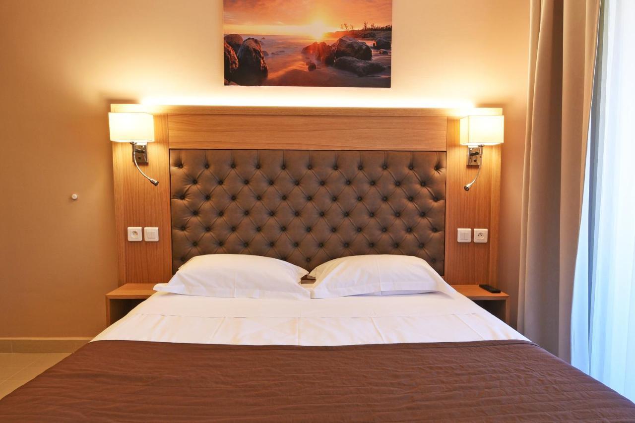 Hotel Tettola Saint-Florent  Ngoại thất bức ảnh