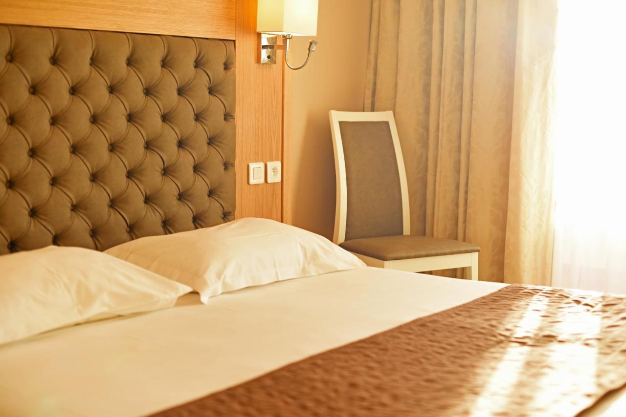 Hotel Tettola Saint-Florent  Ngoại thất bức ảnh