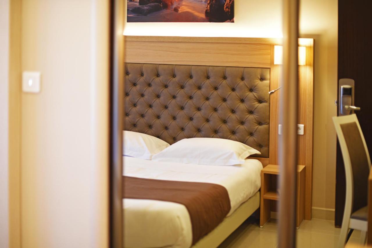 Hotel Tettola Saint-Florent  Ngoại thất bức ảnh