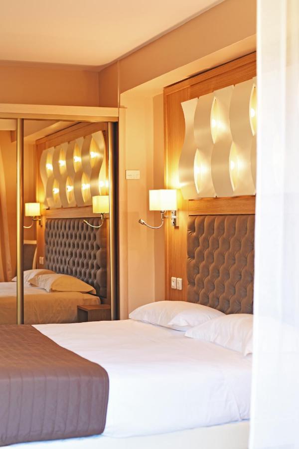 Hotel Tettola Saint-Florent  Ngoại thất bức ảnh