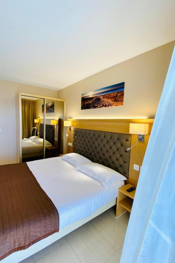 Hotel Tettola Saint-Florent  Ngoại thất bức ảnh